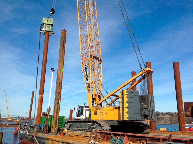 Liebherr LR 1300